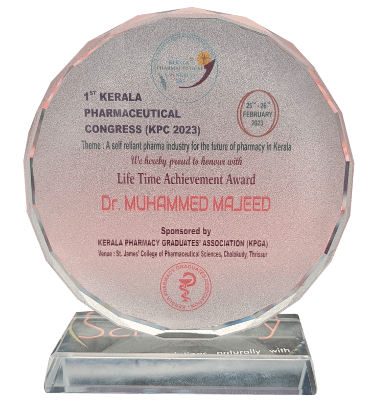 Dr. Muhammed Majeed, Chairman and Founder, Sami-Sabinsa Group has been felicitated with Life Time Achievement Award
