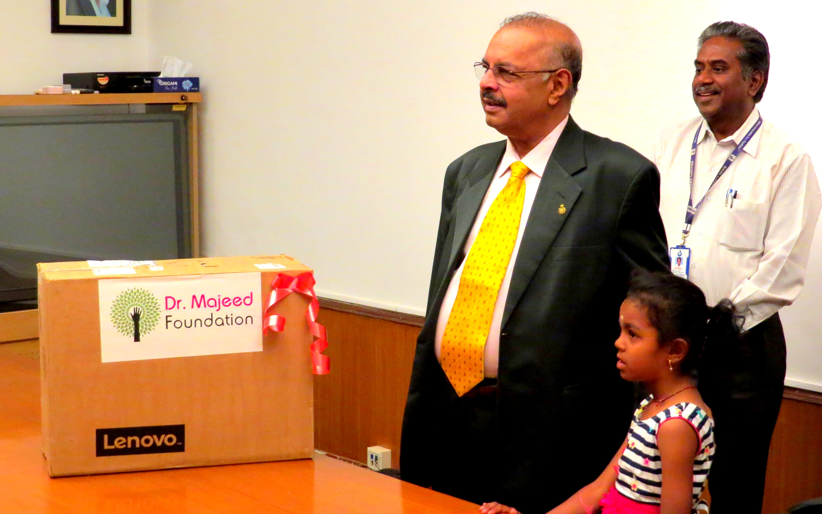 Dr. Majeed Foundation donates computers to assist educational needs of Government Higher Primary School, Bhavikere, Nelamangala Taluk, Bangalore Rural Dist