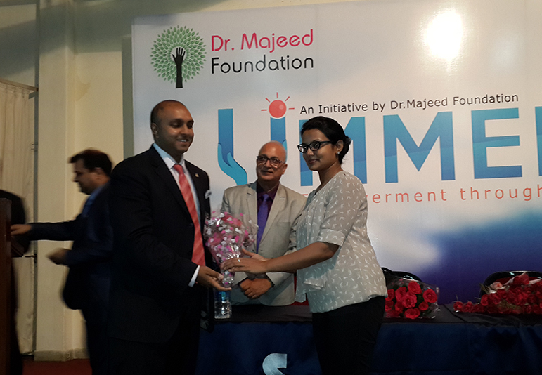 Dr. Majeed Foundation Distributed The Cheques to the Needy Students as Educational Assistance Under Its Project 'UMMEED'. Mr. Shaheen Majeed - Markteing Director Sami-Sabinsa Group was the Chief Guest