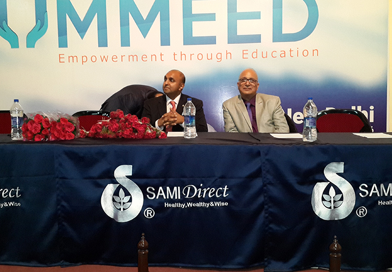 Dr. Majeed Foundation Distributed The Cheques to the Needy Students as Educational Assistance Under Its Project 'UMMEED'. Mr. Shaheen Majeed - Markteing Director Sami-Sabinsa Group was the Chief Guest