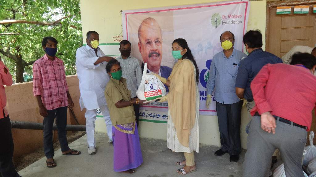 Dr. Majeed Foundation distributed basic food items to the poor and vulnerable communities living in the vicinity of Sami Labs Hyderabad facility