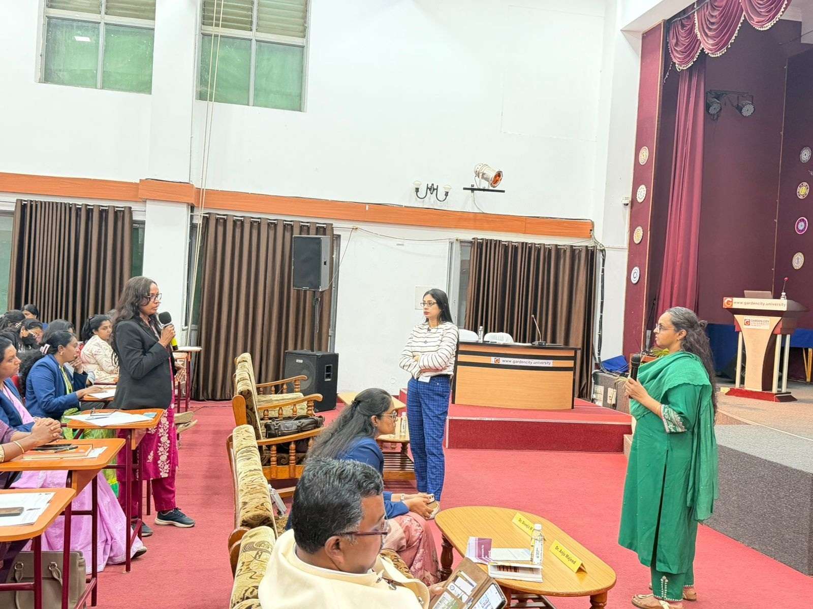 guest-talk-by-dr-anju-majeed